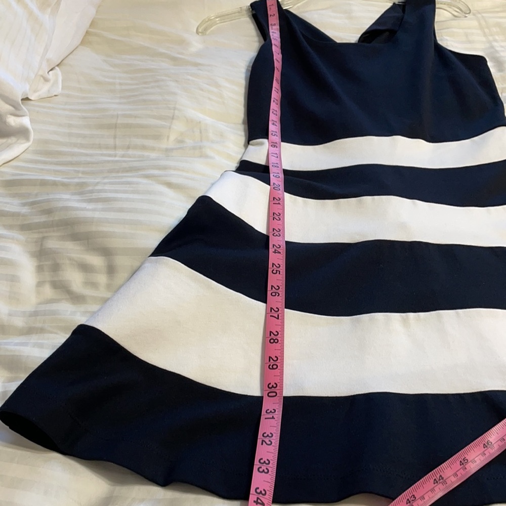 Express Dress - Picture 6 of 9
